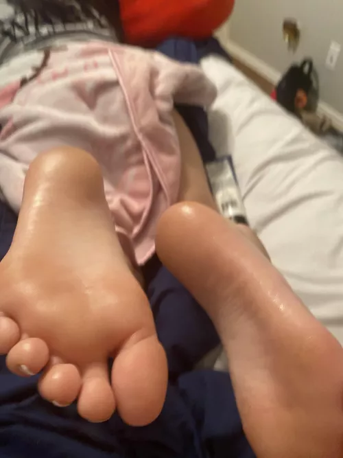 Do you like my feet? (: Pt.2