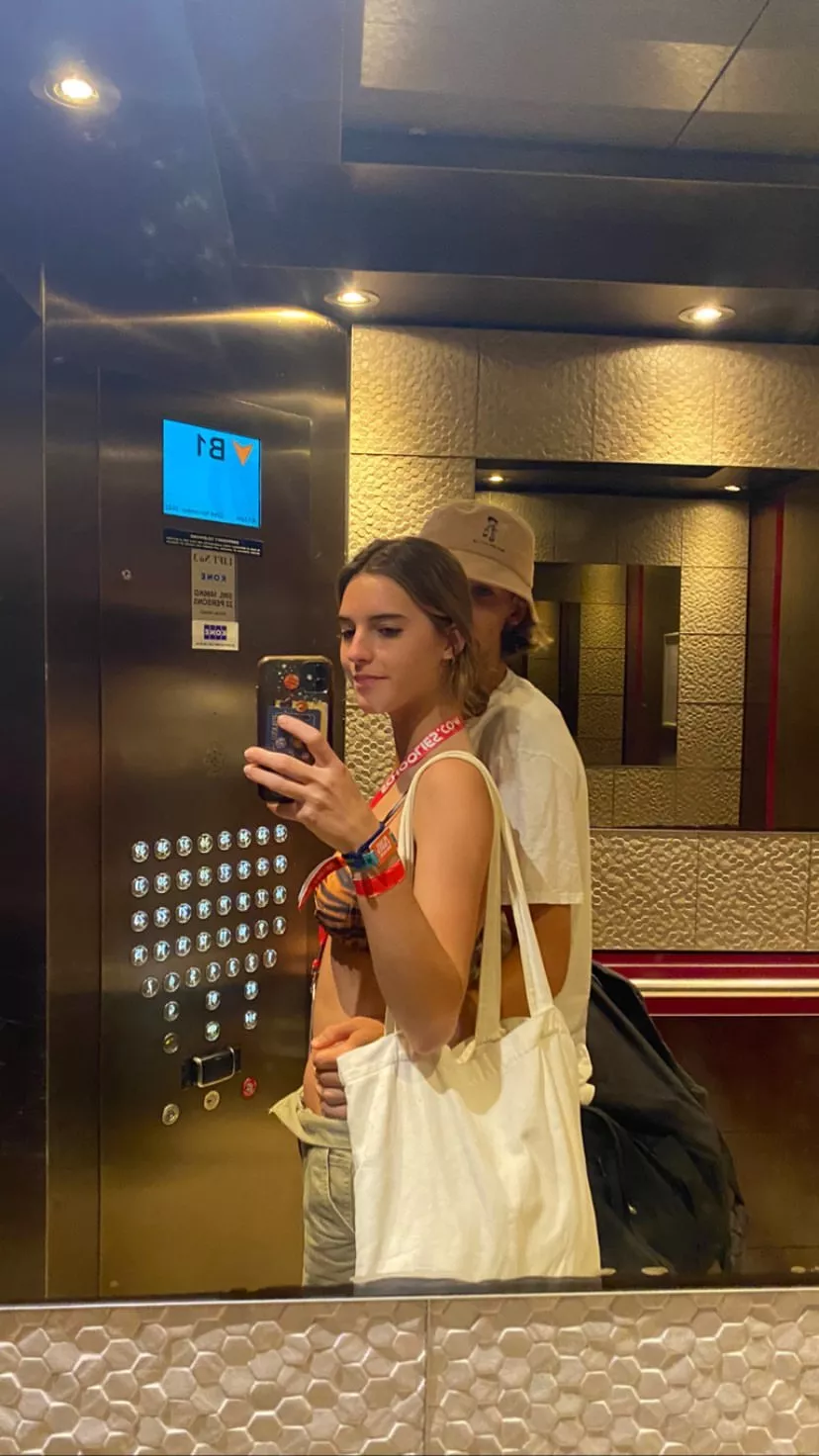 Elevator selfie