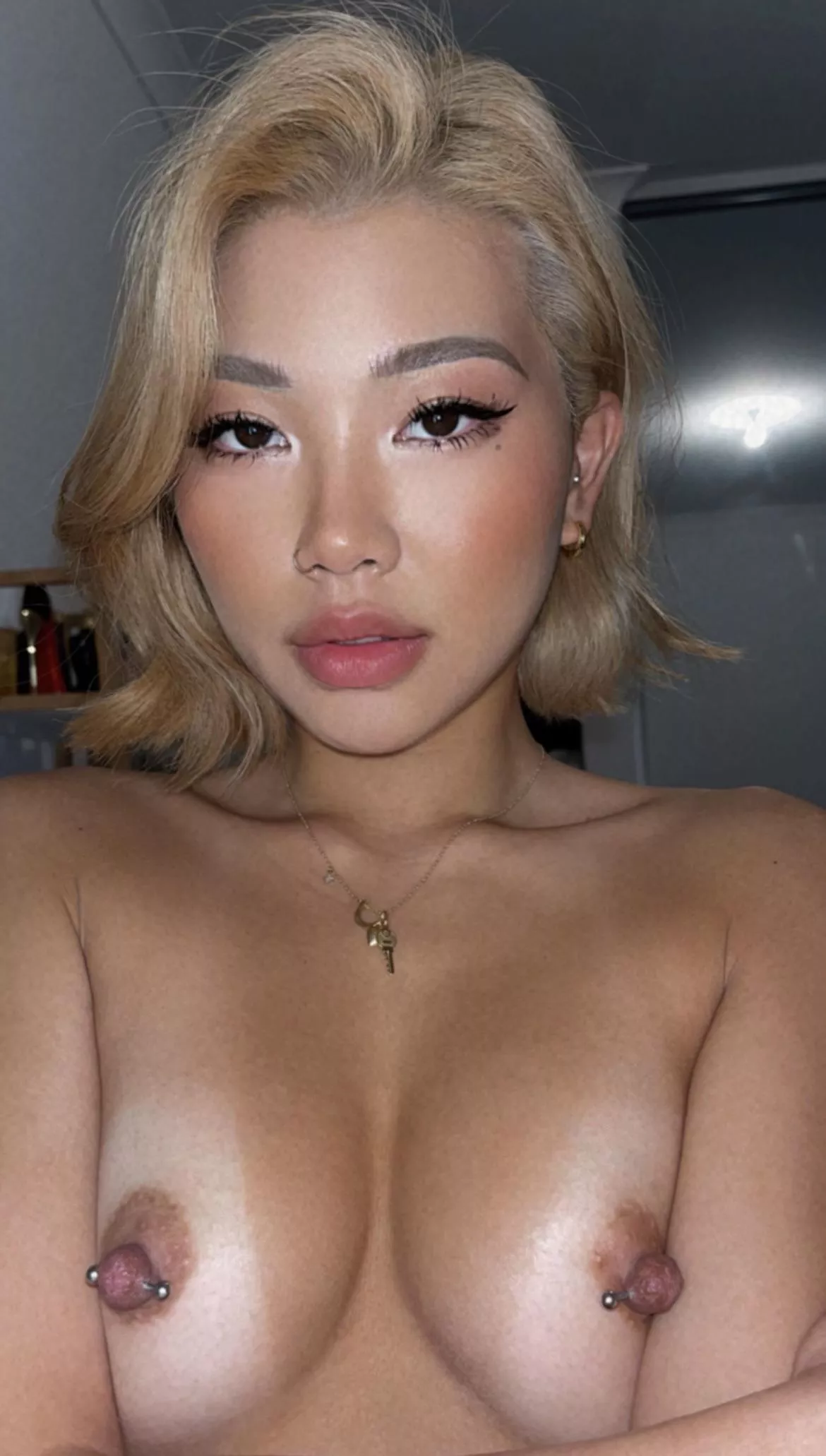 Feed me with your cum? x