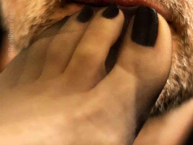 First post here, hi :) I hope you like the taste of my toes..