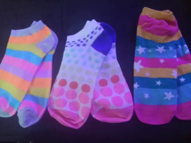 FLASH SALE!! Let me give you something to be thankful for! $20 for a three day wear, shipped free in the US, $5 off when you buy two! Pick your favorite and claim them in the next 48 hours to lock them in!