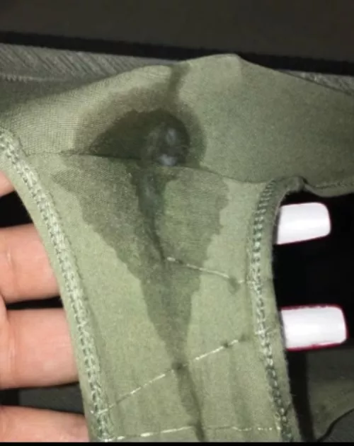 Fuckkkk 🤤🤤 this what happens when I scroll Reddit