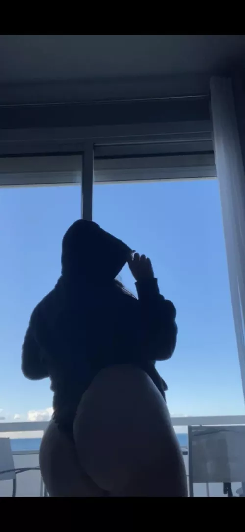 Guess what's missing to enjoy completely the view