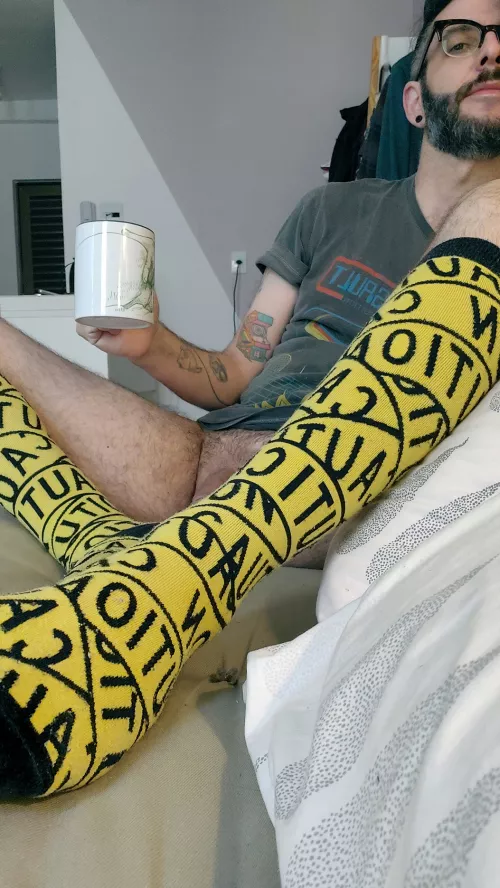 Hi everyone! I'm coming back to Reddit after being away for a year. Always loved this subreddit, hope you're all well. Come have coffee with me?