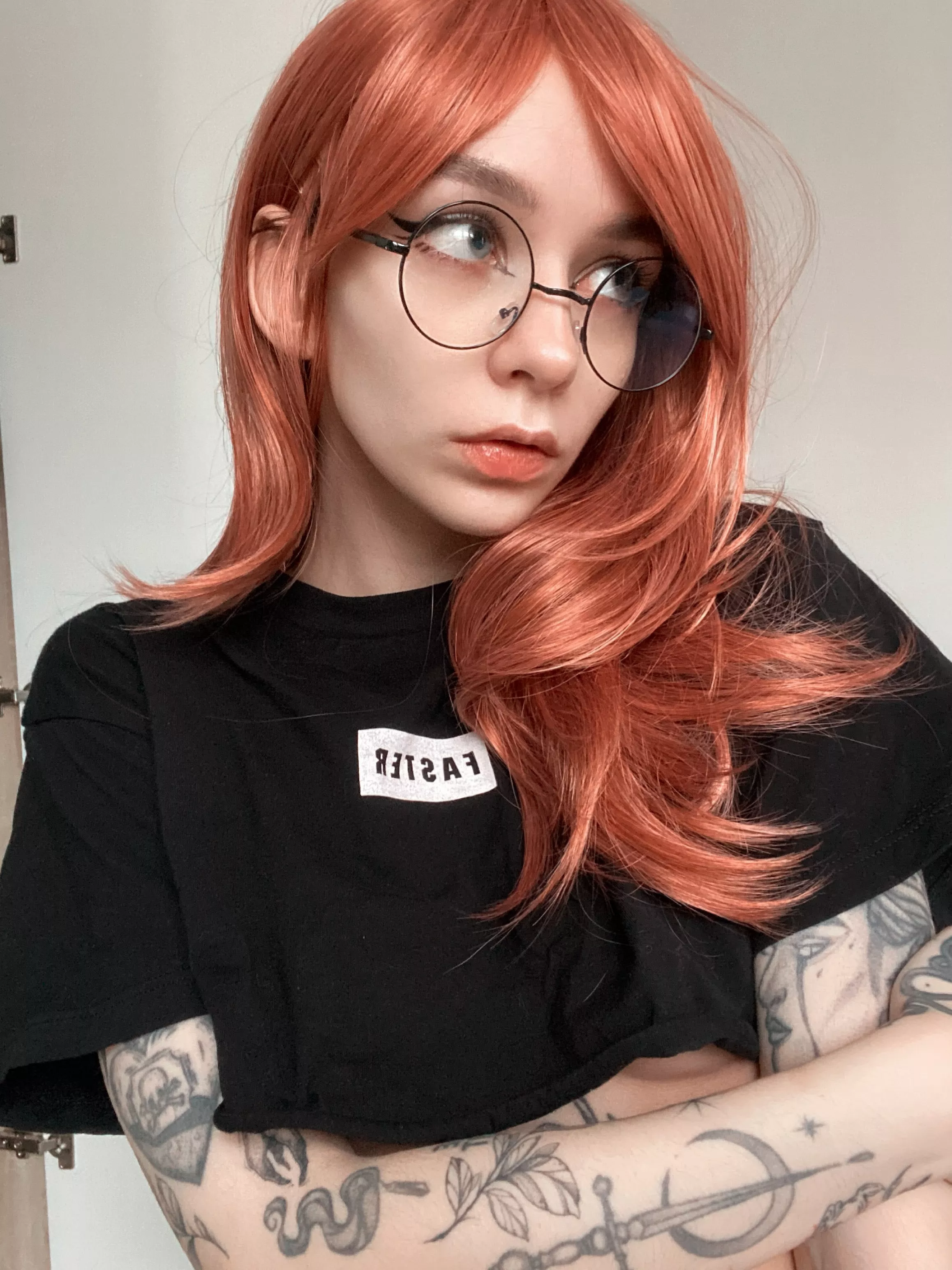 Hi Homies! I am LIVE! Ticket show tonight! >Fingers in my pussy< Link in comments! See you there!👄