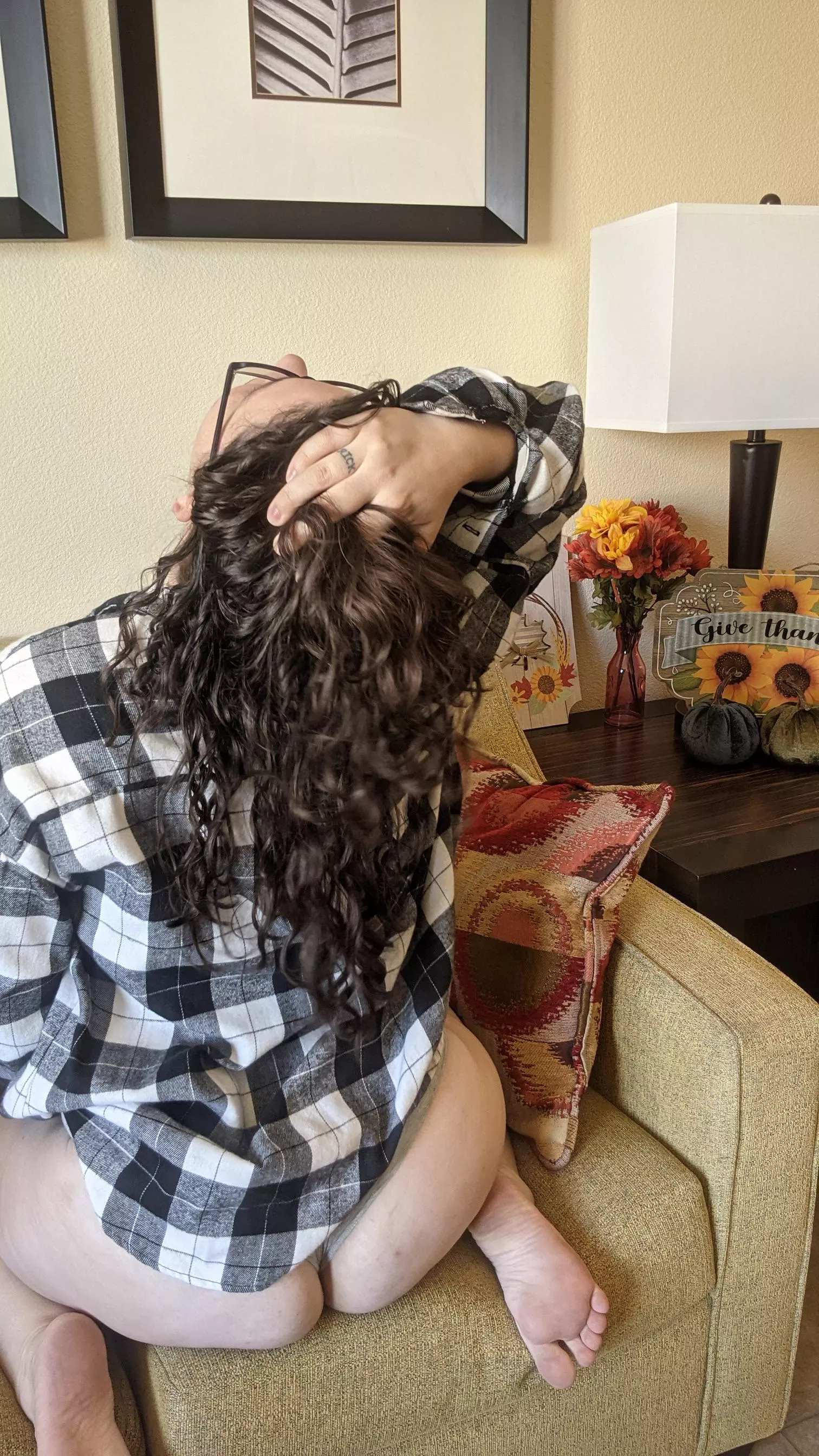 I am SO excited that I found a curly hair sub!! Hi there and happy hump day!