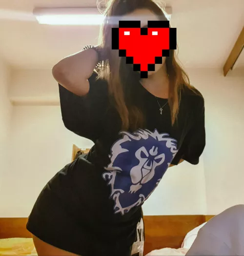 I have a weak spot for gamers 🥵