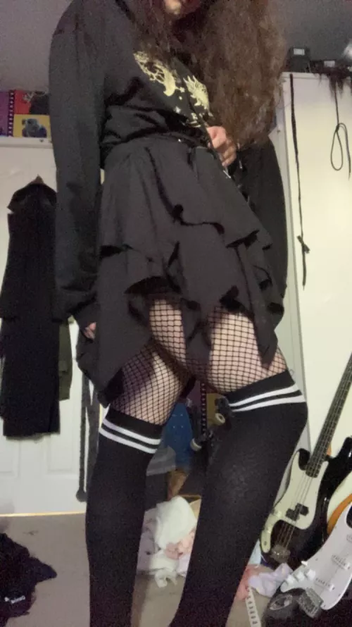 I love this skirt! X🕷