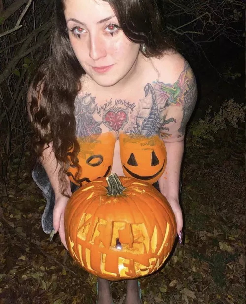 I stay silent cuz we at war and I’m very patient 🤫