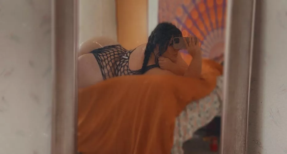 I’m ready for you to fill my holes daddy 🥺