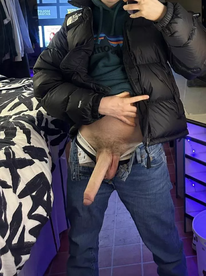 it’s cold out, let me keep you warm :)