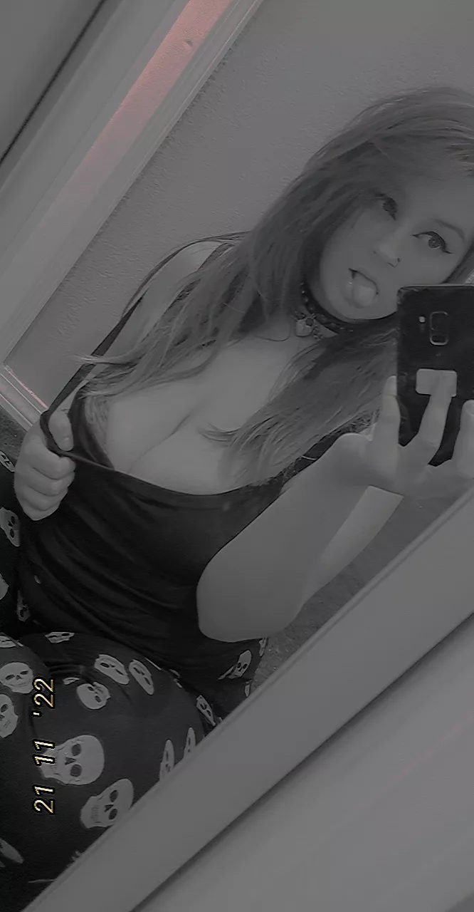 ⚘Kickstart My Heart⚘