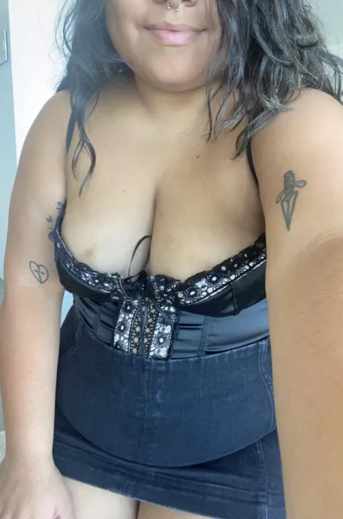 Love my black corset🖤