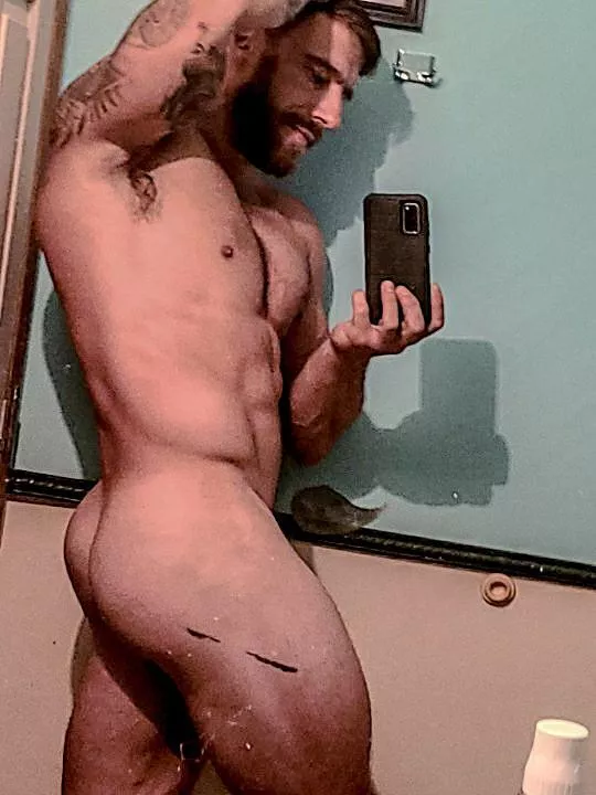 (m) I love fitness and I'm even more of a freak😈