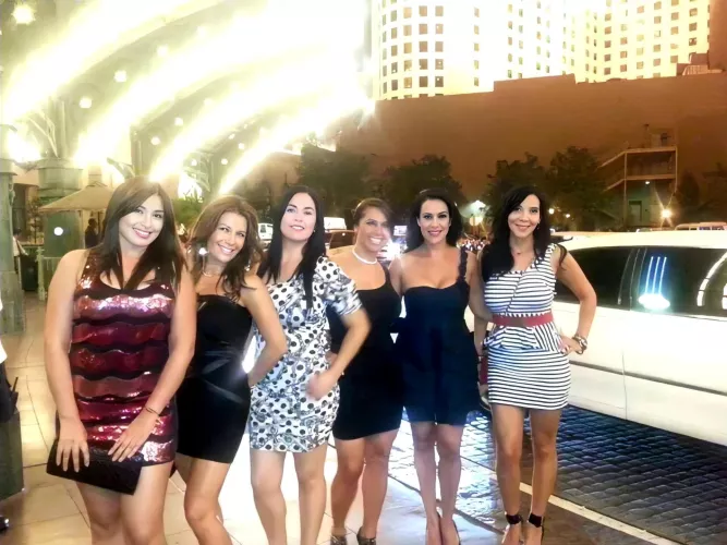 Make your choice in the Vegas night