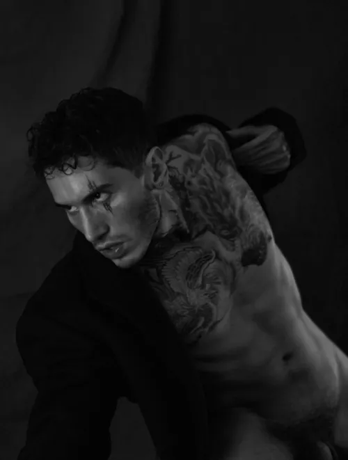 Monochrome is an addiction