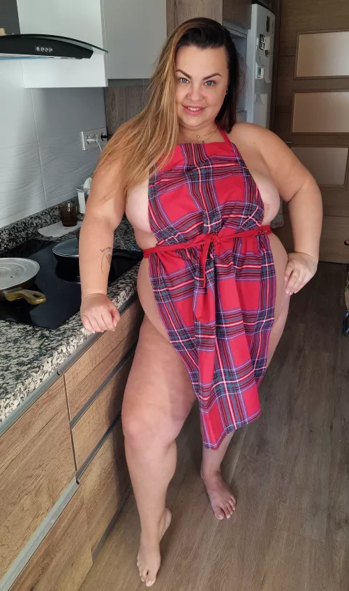 My hobby is cooking naked🍓