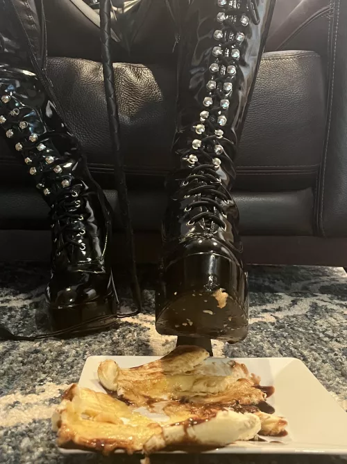 Now it’s time for your dinner!