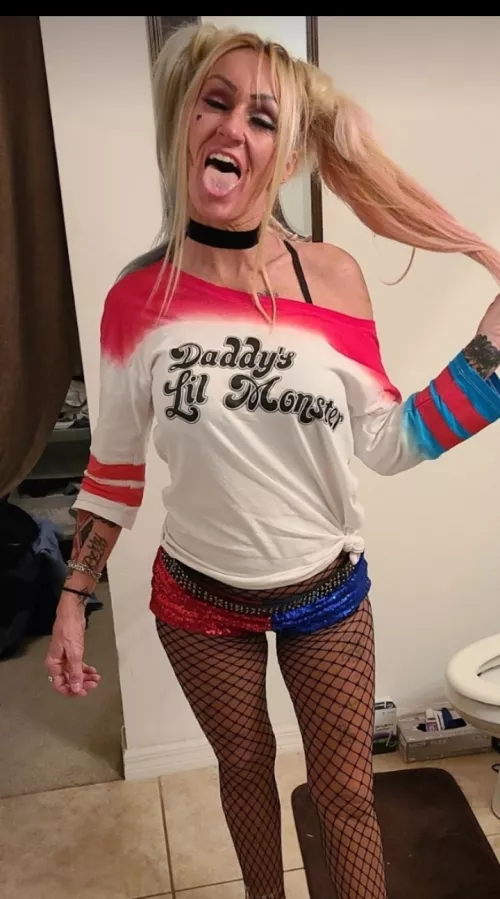 Ok I'm wearing a choker. Now what?