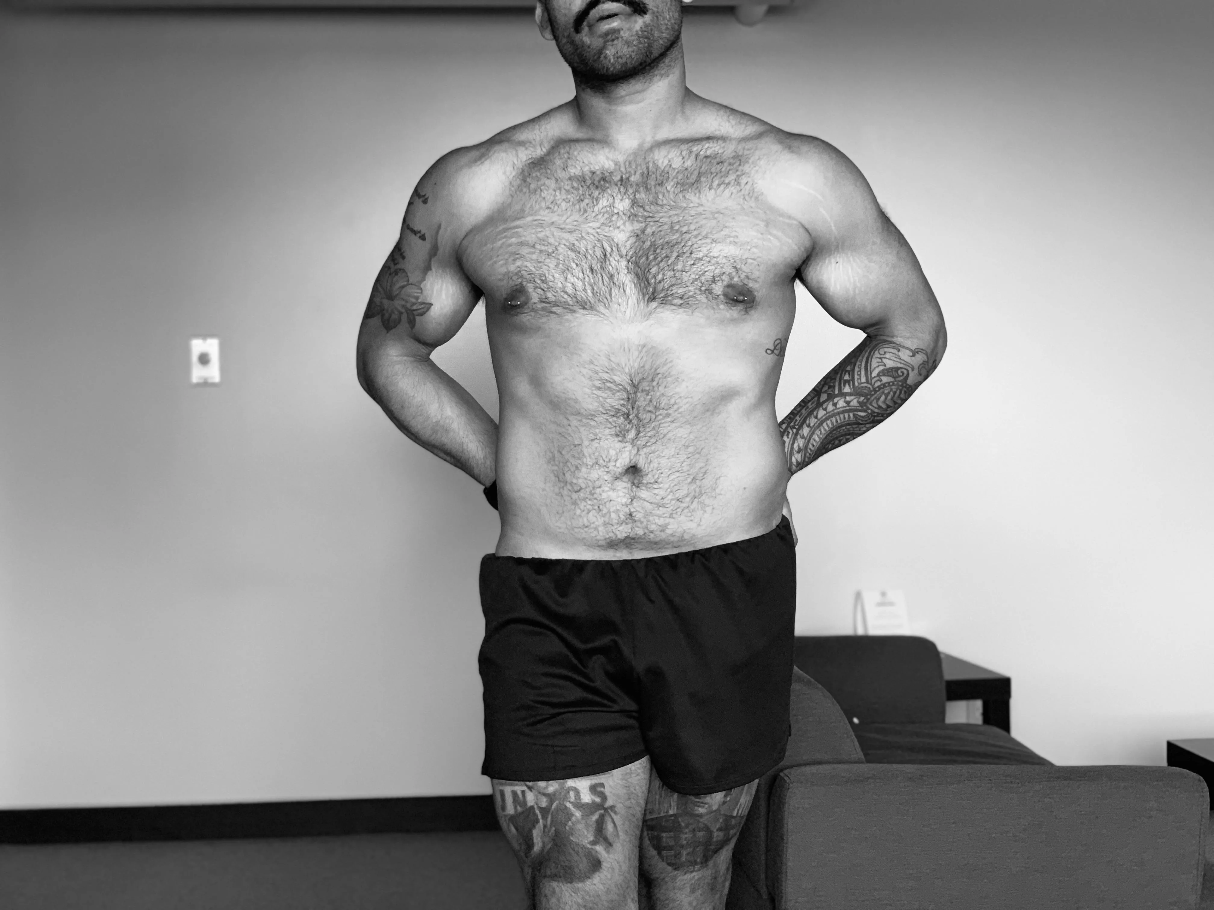 Pre workout pic! [m]