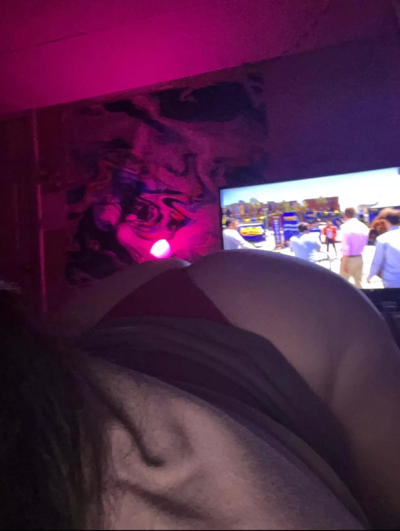 Recently got broken up with, come keep me company? 😮‍💨