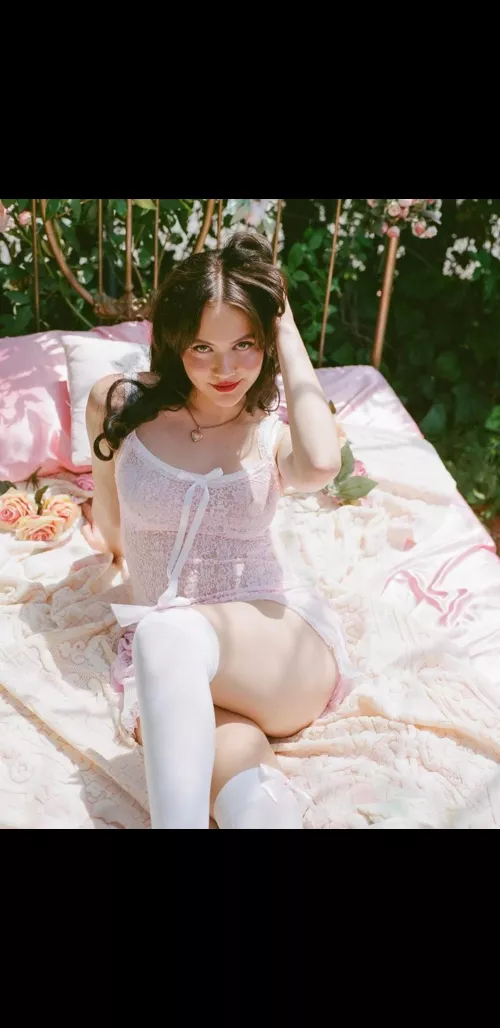 Red lips, pale legs, & thigh highs = Sexy piece of ass