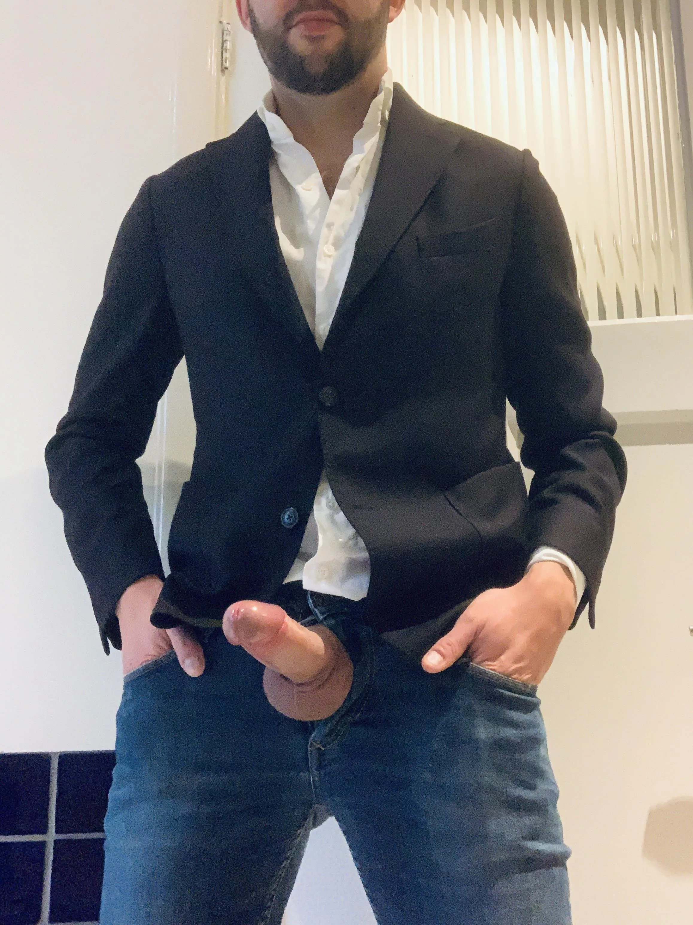 Smart casual & easy access [36]