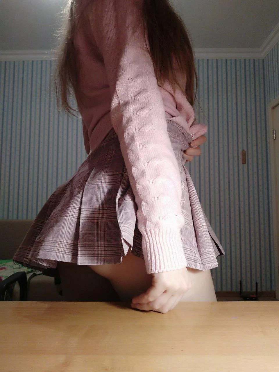 To hell with the length when it comes to the skirt 😈