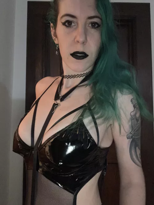 What a yummy outfit to take you in