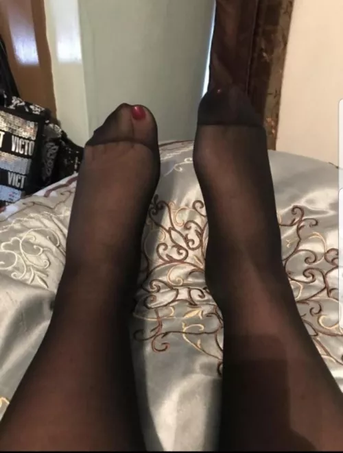 Wife’s feet in reinforced toes