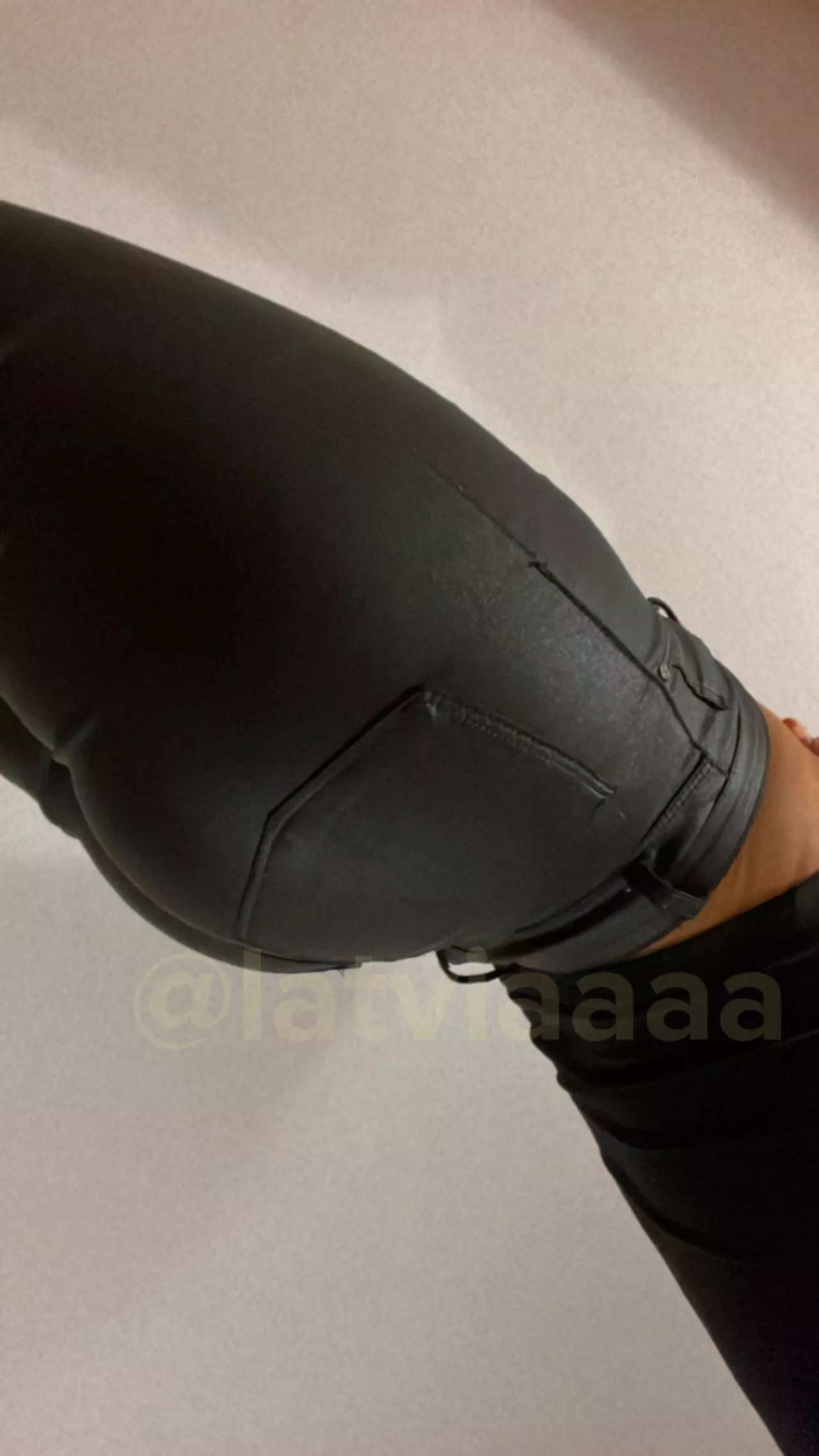 wouldyou spank my fat ass?