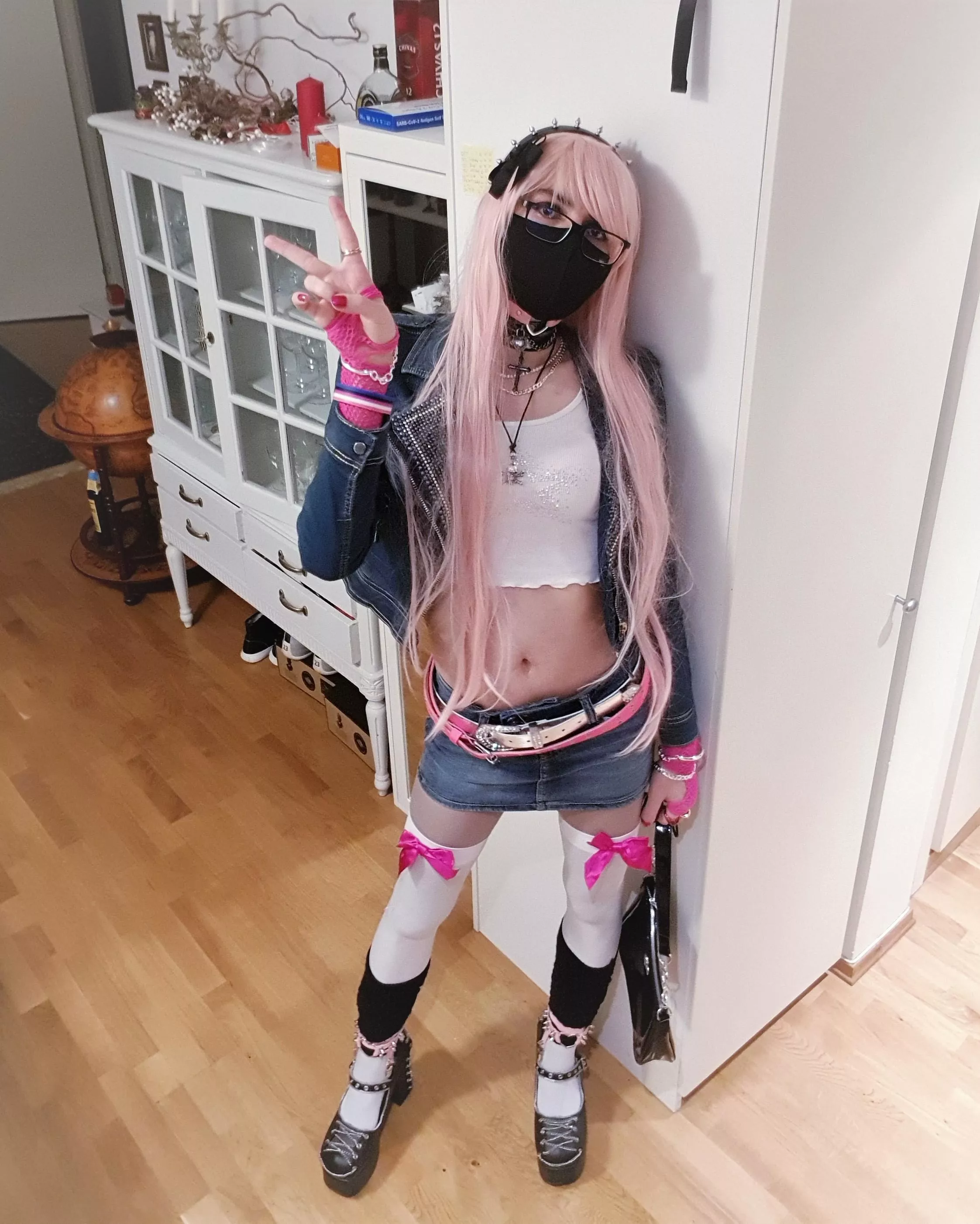 Y2K outfit I made the other day, what do you think ?