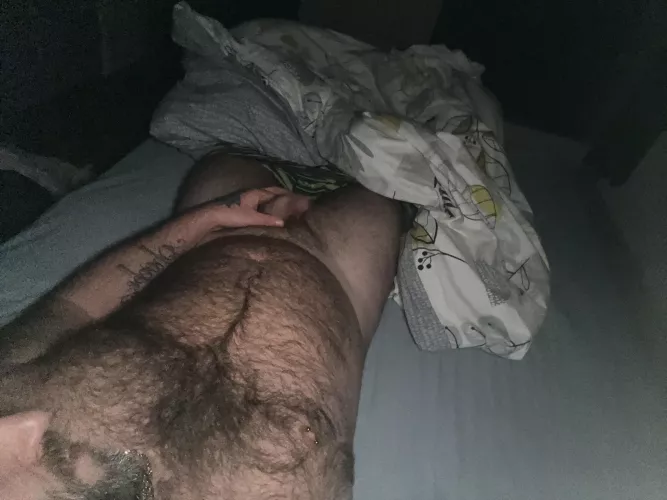 (31) dad just chilling alone and horny