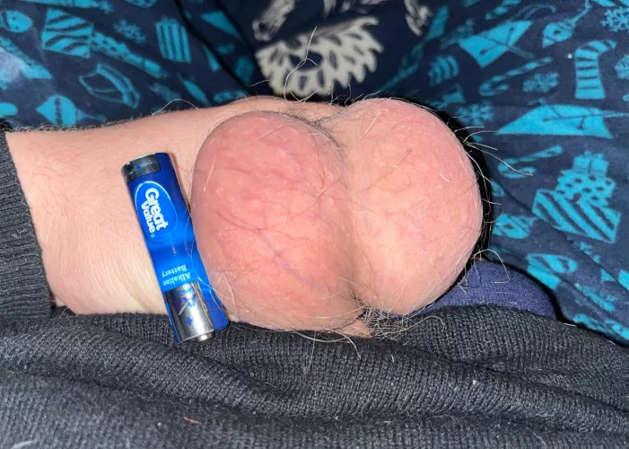 A comparison pic (AA battery)