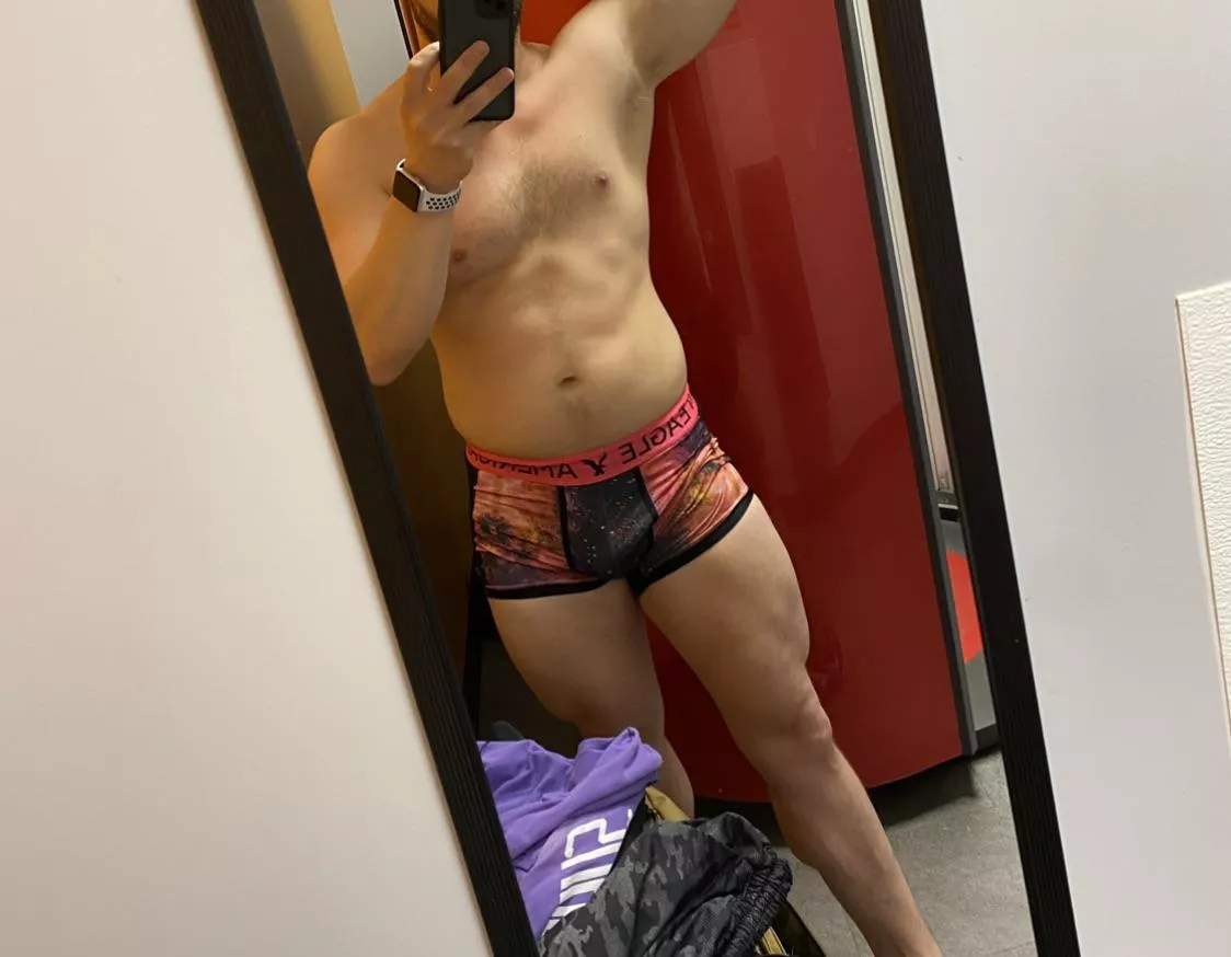 Been a long time I’ve posted here: after workout before getting some artificial sun rays!