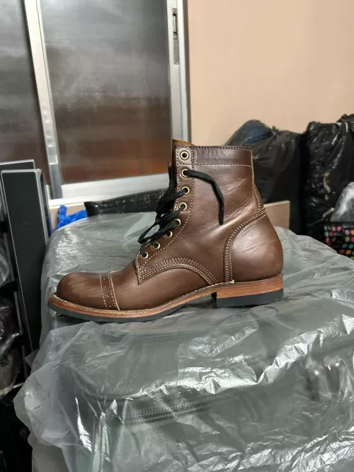 Boots with heels for flat feet?