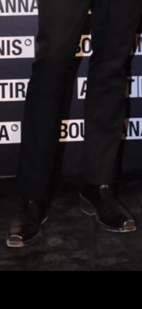 Can anyone identify these or similar? Thanks!