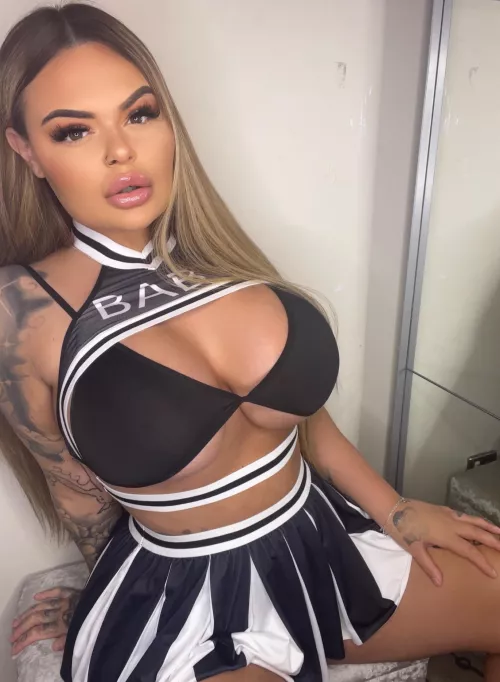 Chav bimbo hybrid