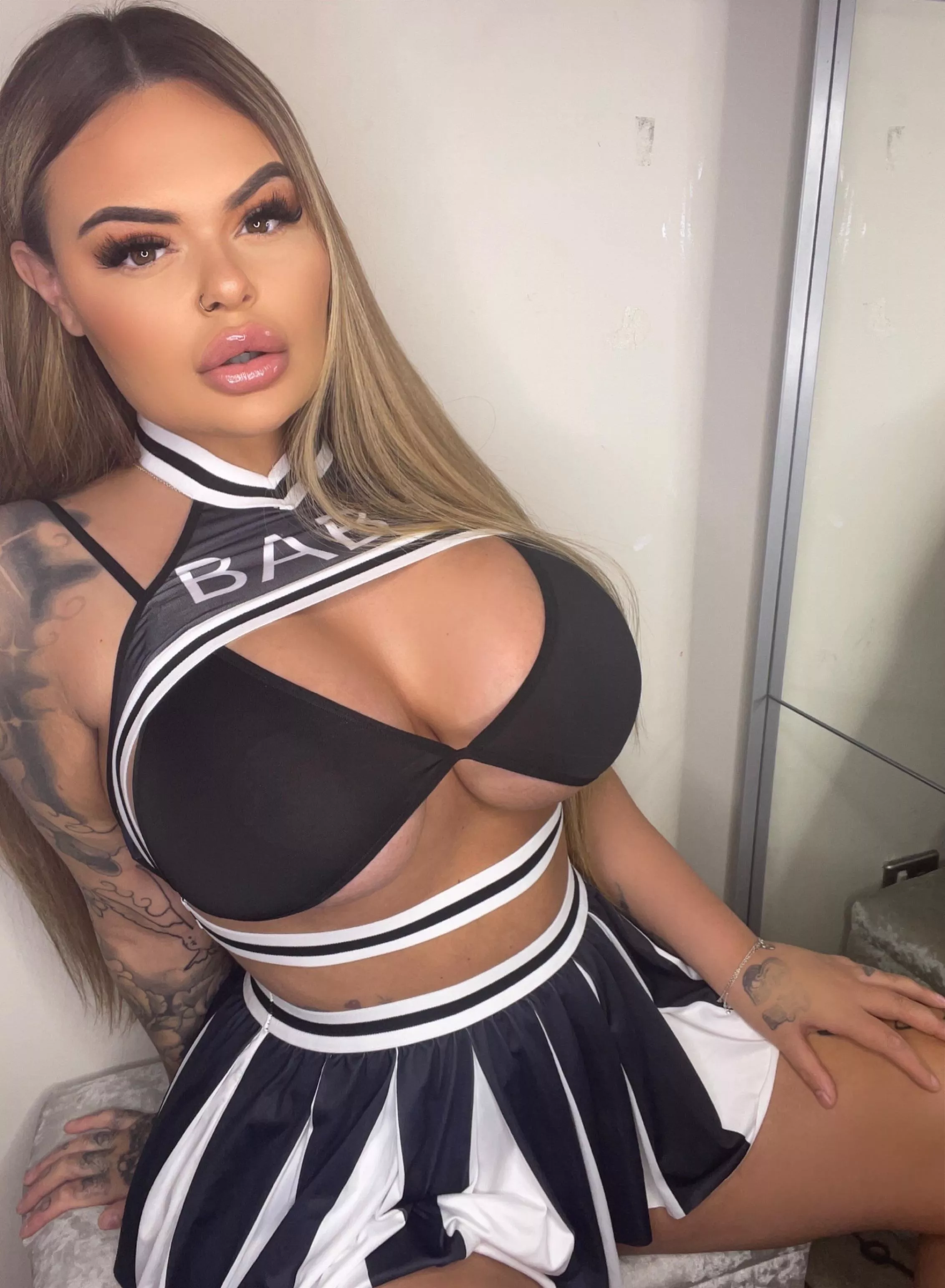 Chav bimbo hybrid