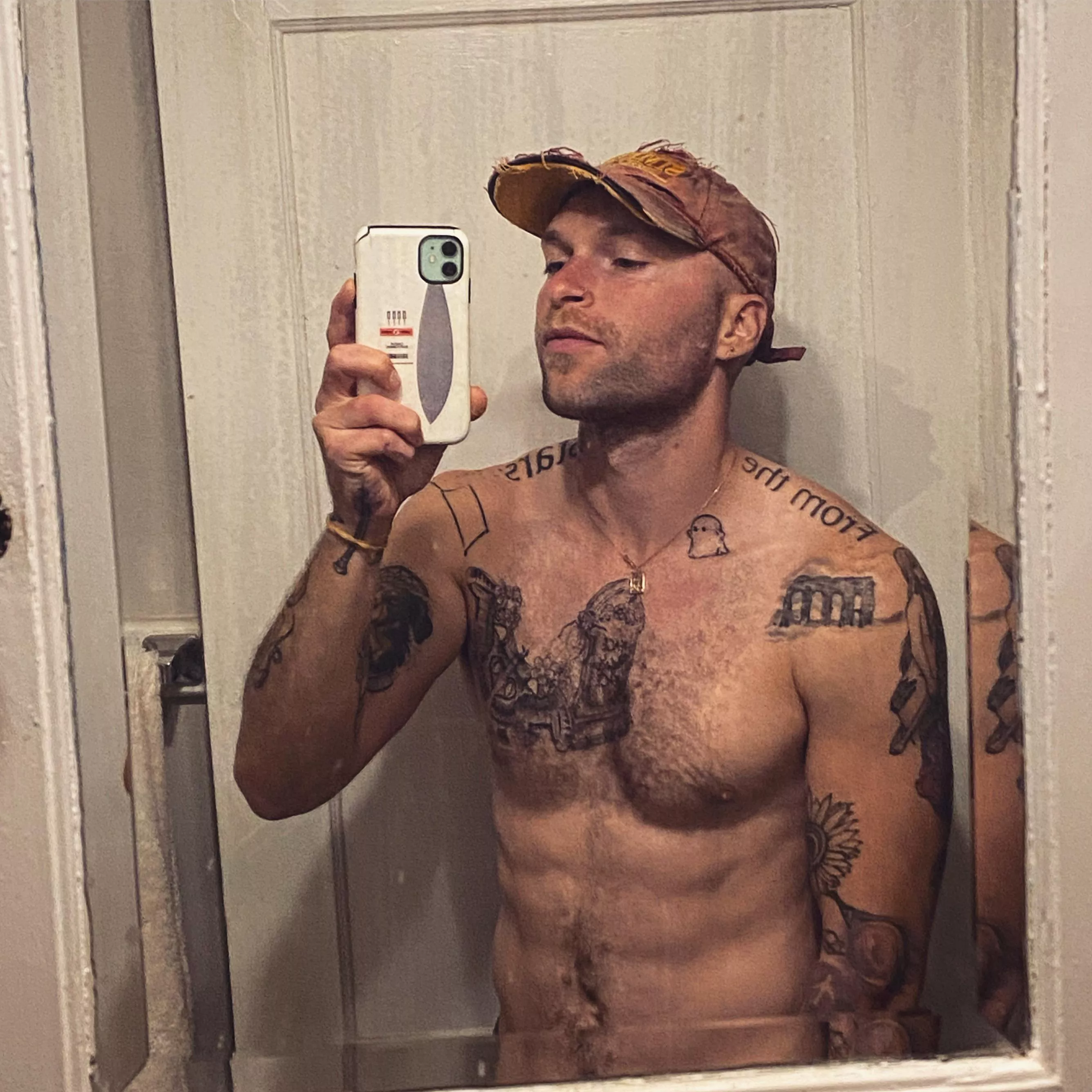 come lend a hand? or mouth? ;)