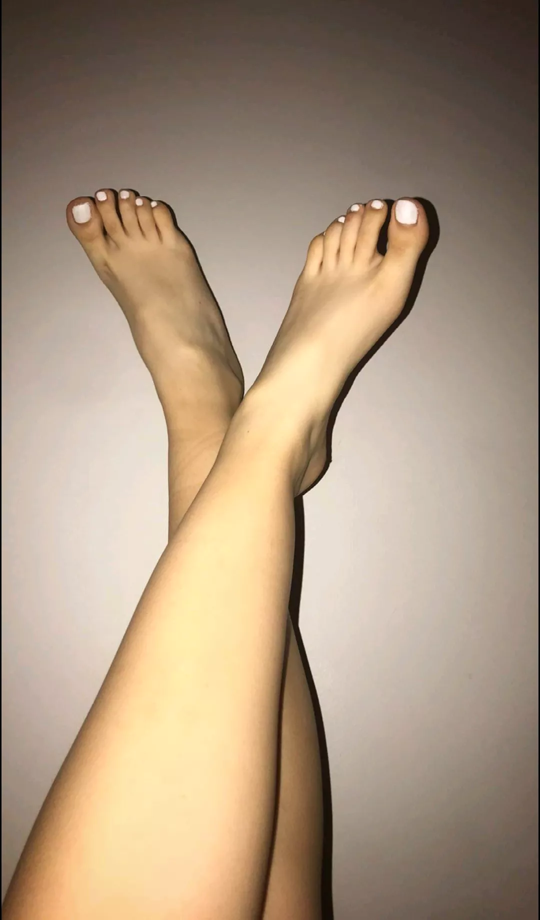 Do you like my feet? 🥺