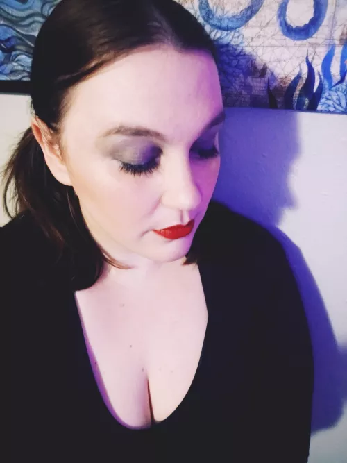 Enjoy a down the shirt view?