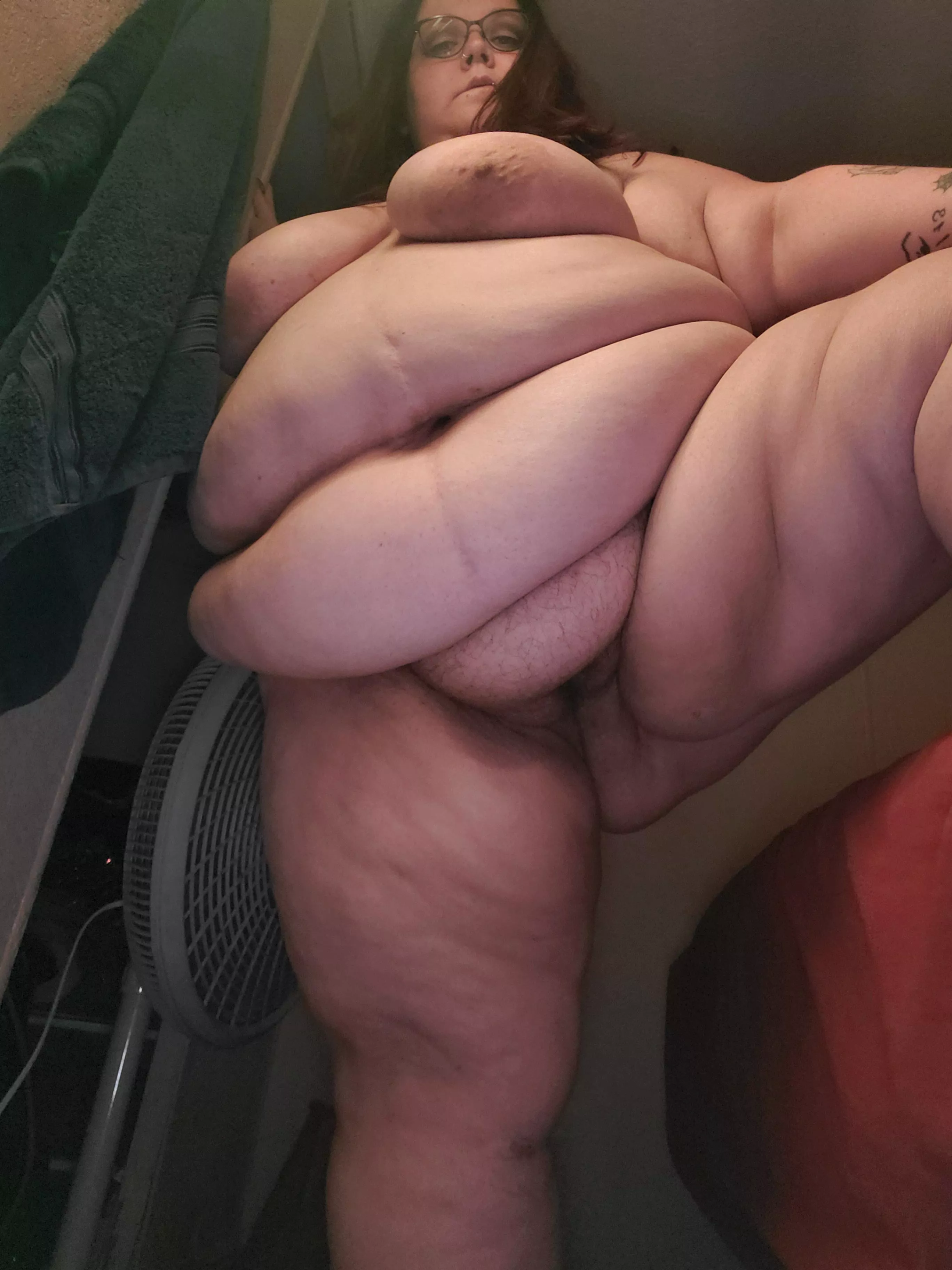 Gobble Gooble! Cum stuff me instead of your turkey 😈