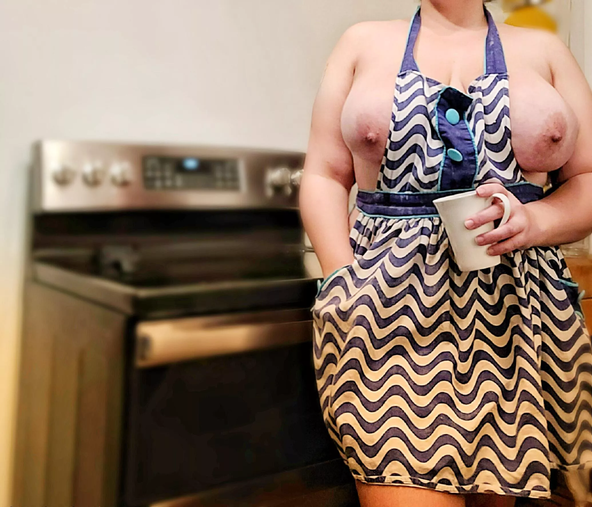 Happy Thanksgiving! I could really use some help in the kitchen today