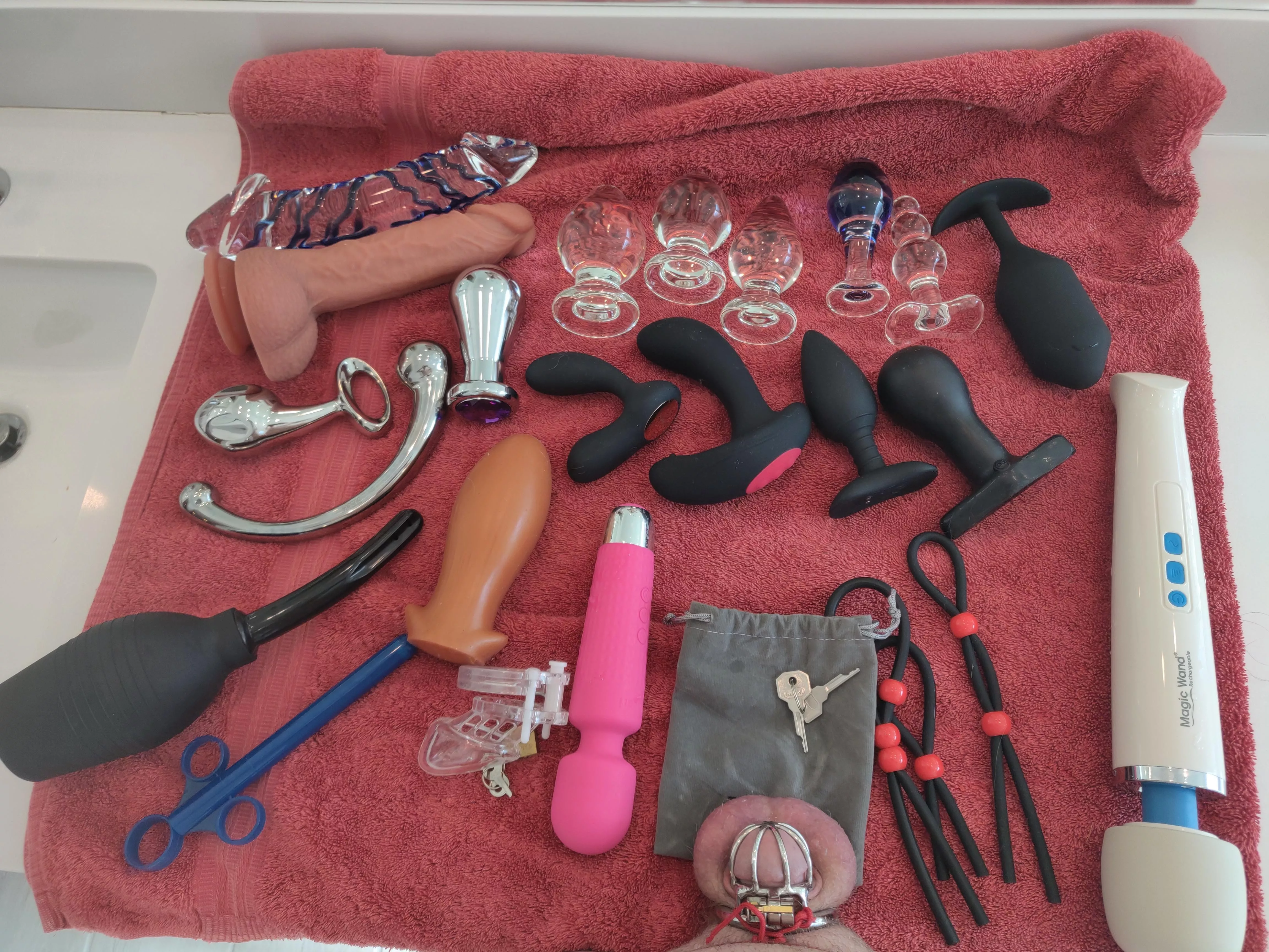 happy thanksgiving! who wants to play with me?