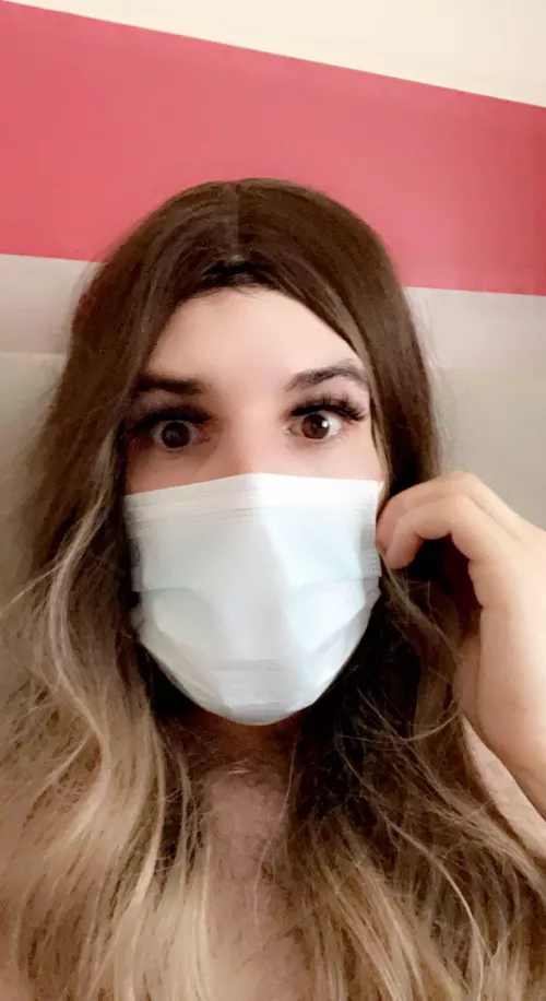 Haven’t dressed in so long, show me some love🥺