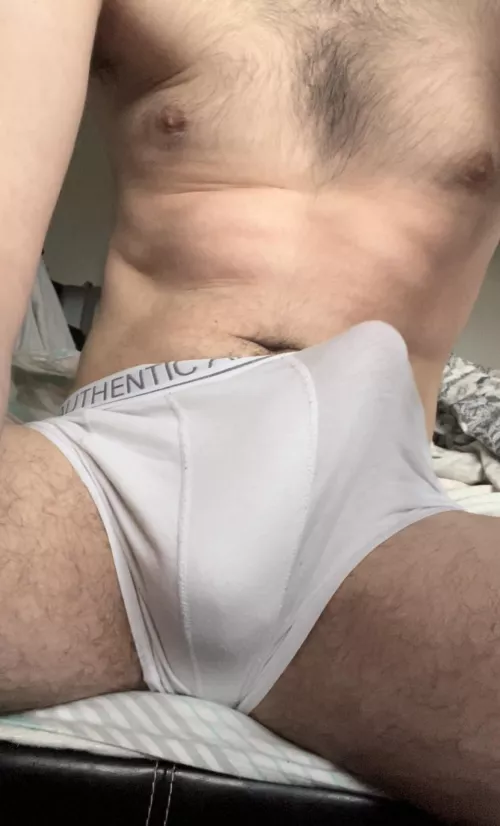 I got a big dick hiding in here. Dms open💦😈