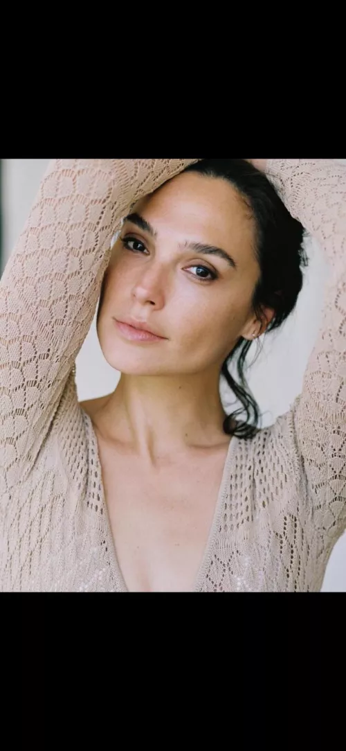 I need to fuck my fleshlight and imagine its Gal Gadots perfect body my cock is buried in.