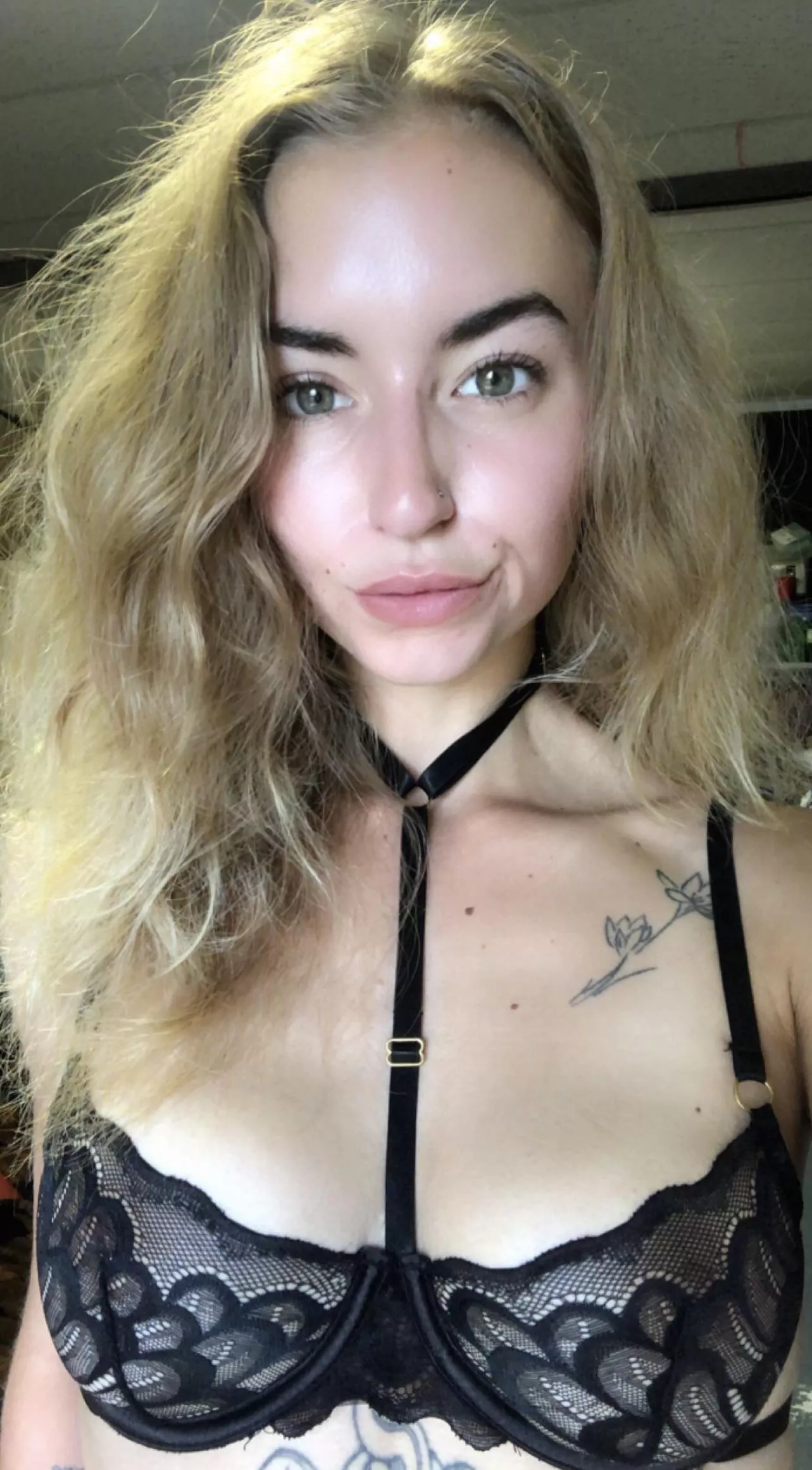 I’ll do my best to fit all of you in my mouth👄 want a custom video of me saying ur name while i do whatever you want?