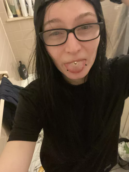 I’m lonely come change that 😘